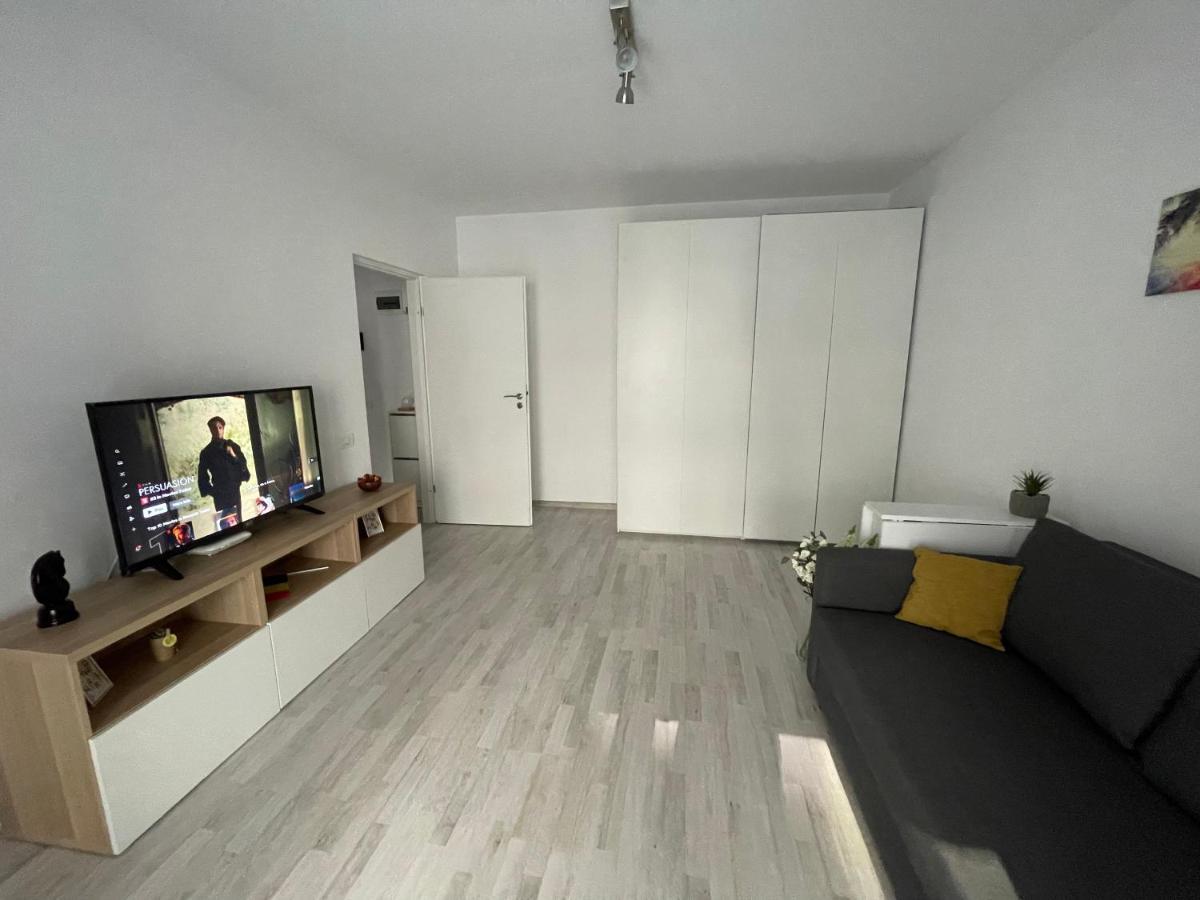 Pearl Luxury Apartment Near Presidential Palace Boekarest Buitenkant foto